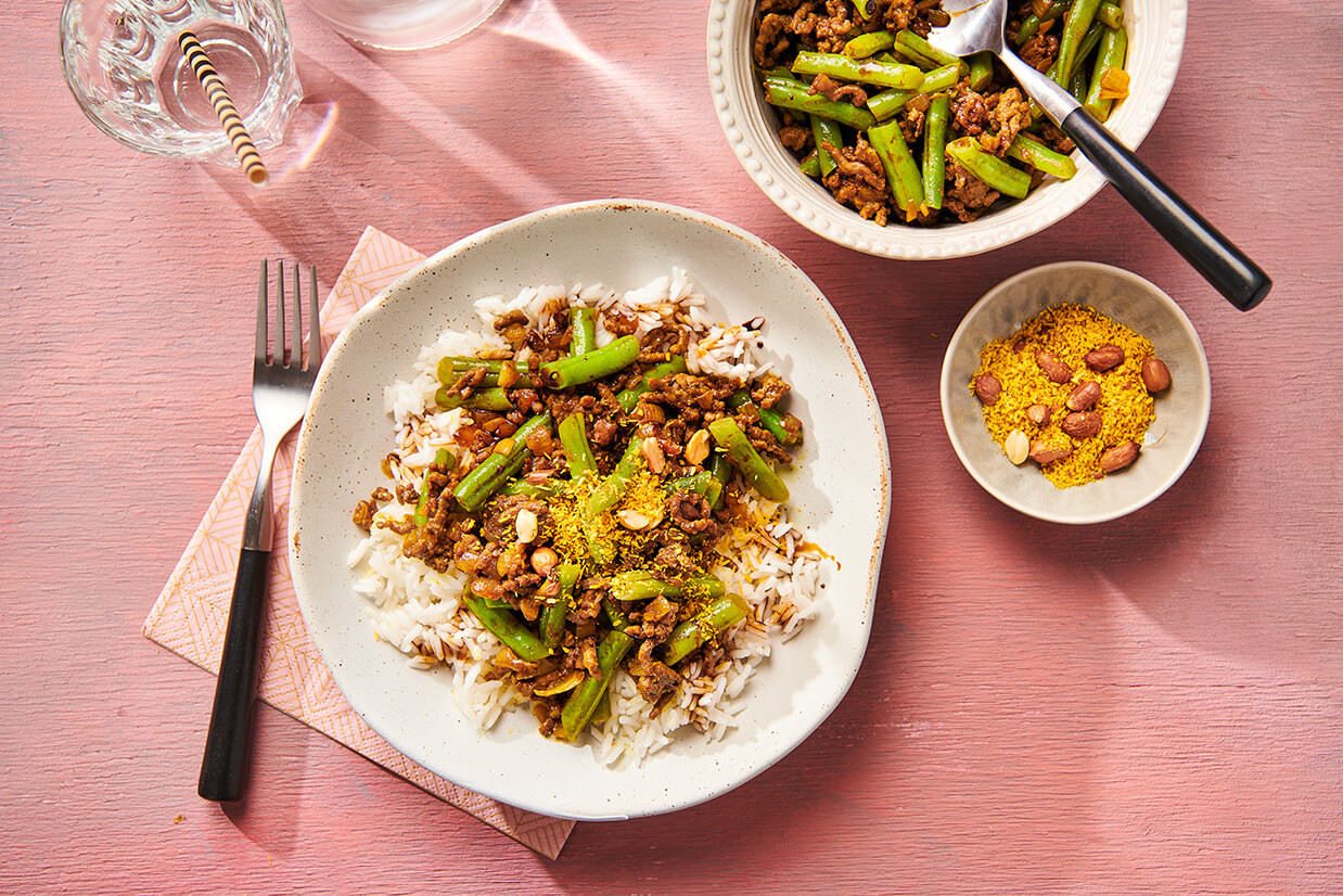 zoete ketjaprijst met kerriegehakt en boontjes
