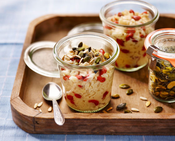 GOJIBESSENRIJST MET PITTEN