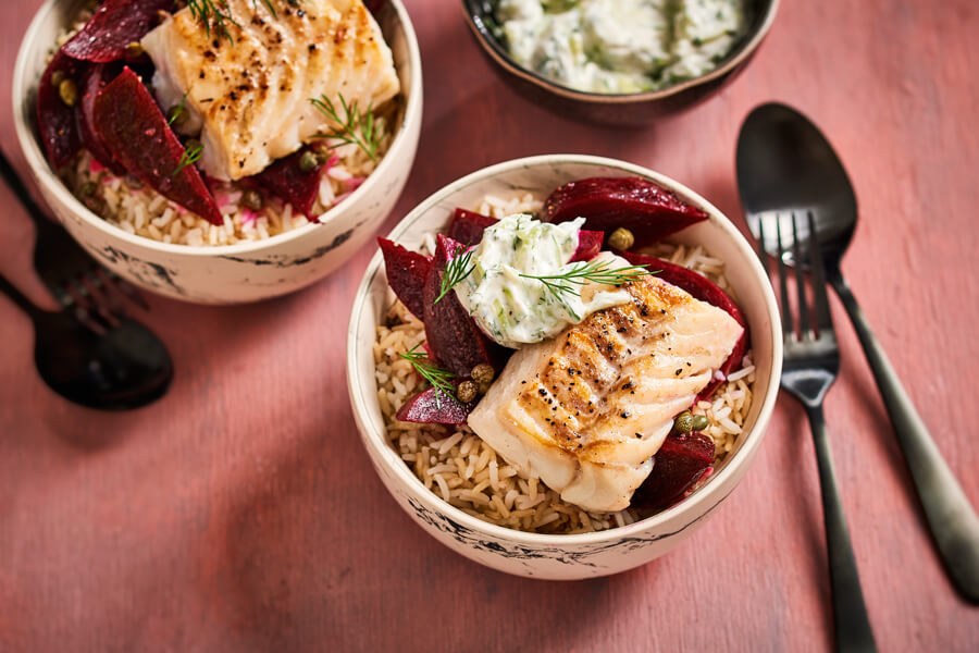 Kabeljauw met bietensalade en dille-yoghurt