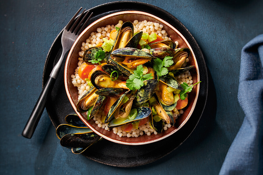 OOSTERSE KERRIE MOSSELEN EN PARELCOUSCOUS