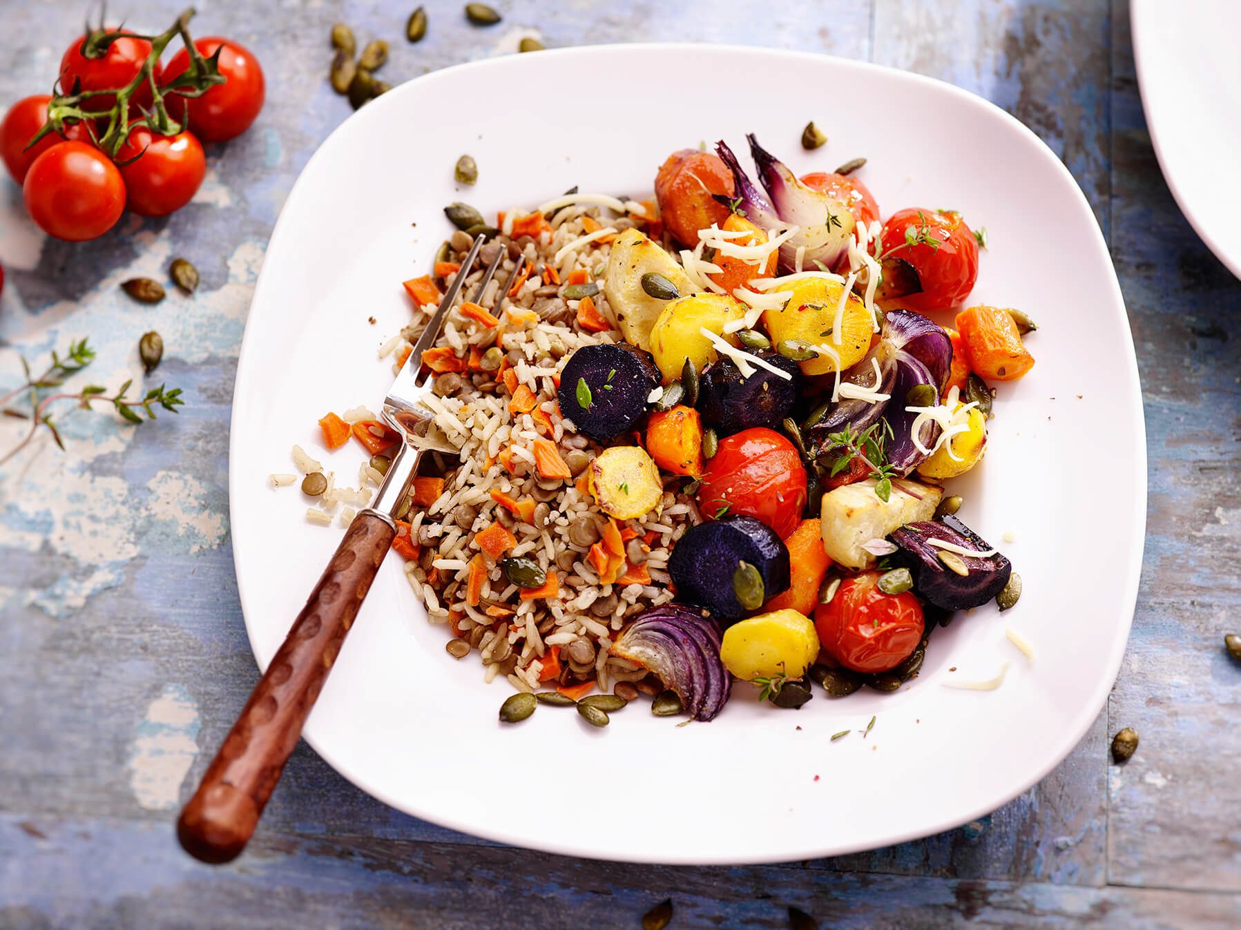 Geroosterde wortels met linzenrijst